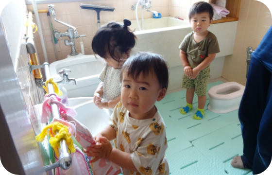 園児が目覚めた写真